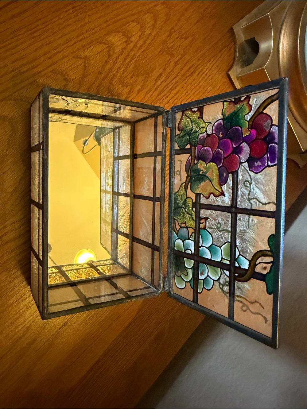 Source Unknown Stained Glass Trinket Box with Purple & Teal Grapevine